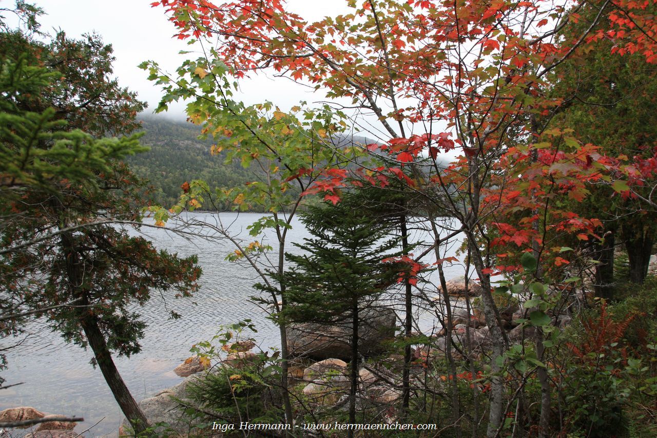 Jordan Pond im Acadia National Park, Maine, USA